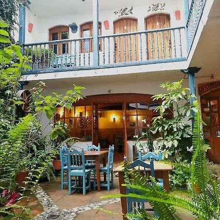 Hotel Dona Esther Otavalo Extérieur photo