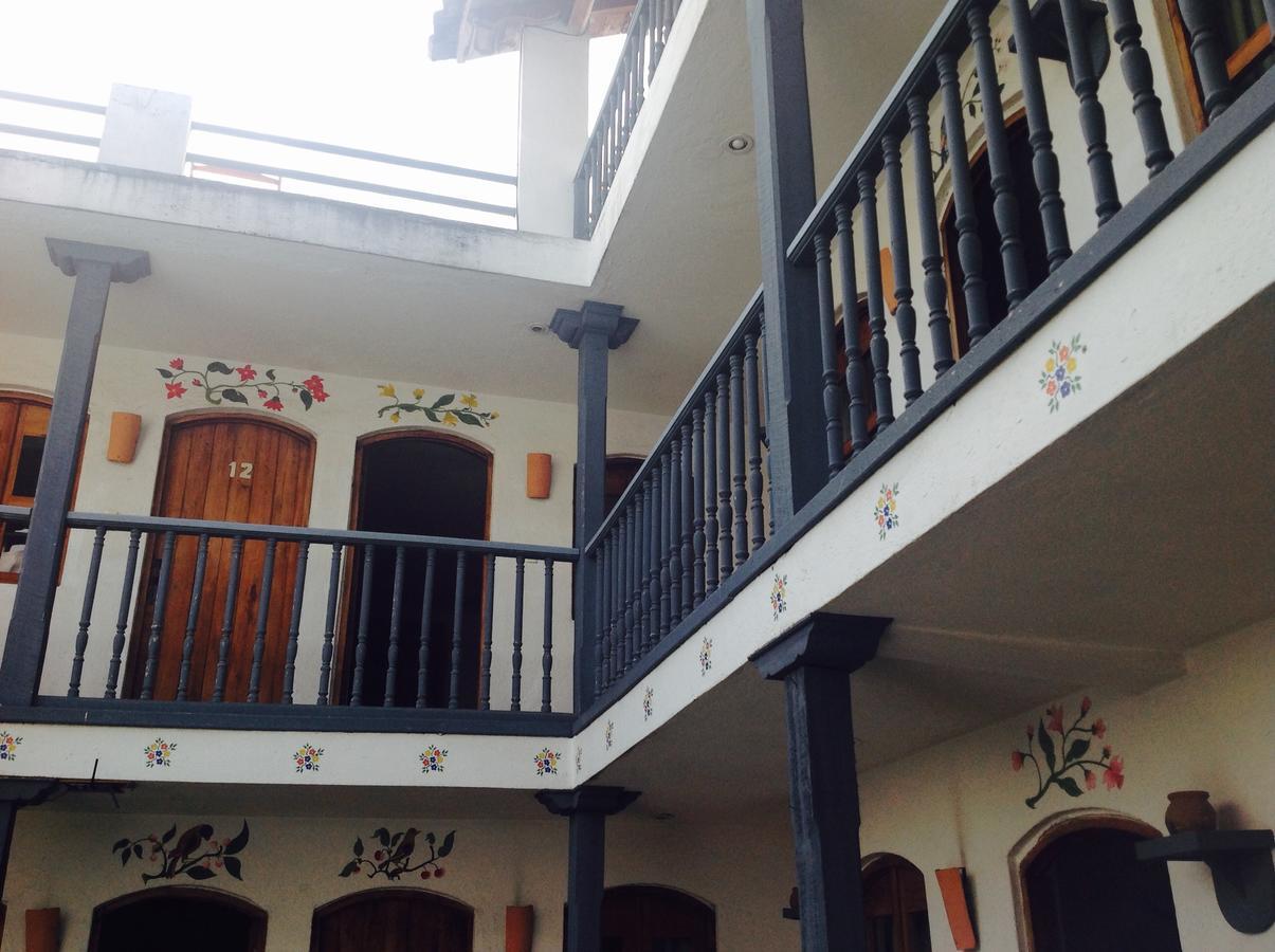 Hotel Dona Esther Otavalo Extérieur photo