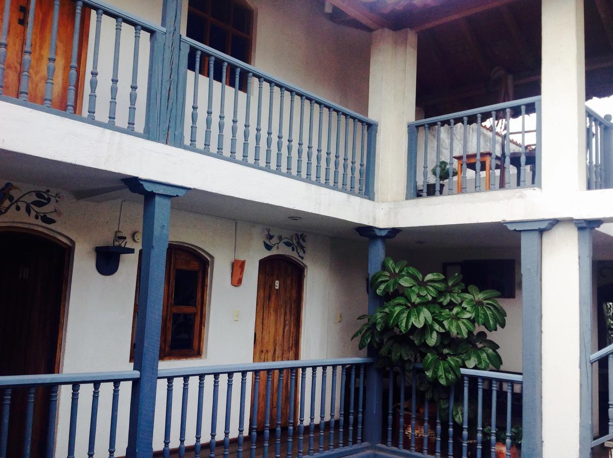 Hotel Dona Esther Otavalo Extérieur photo