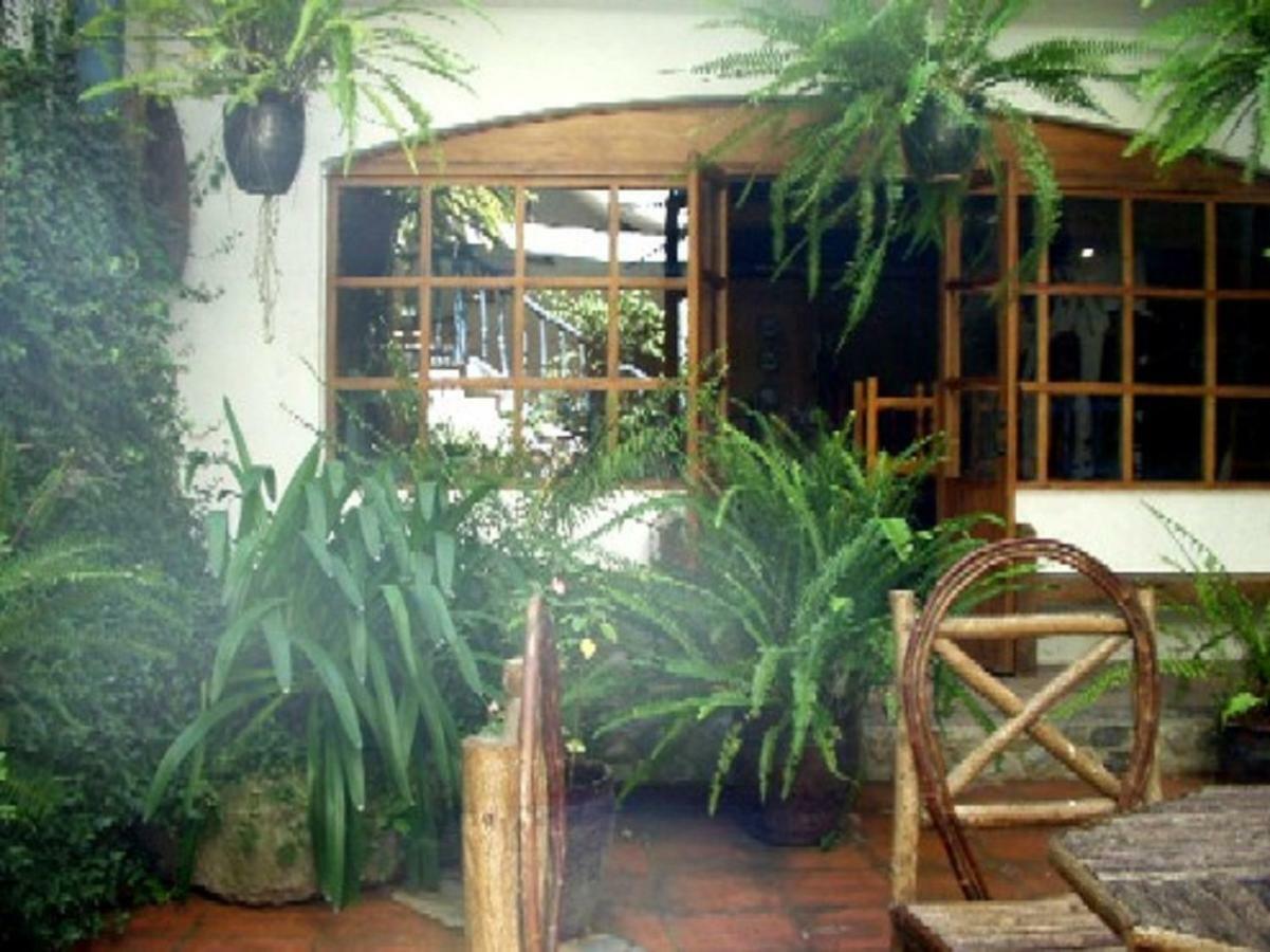 Hotel Dona Esther Otavalo Extérieur photo