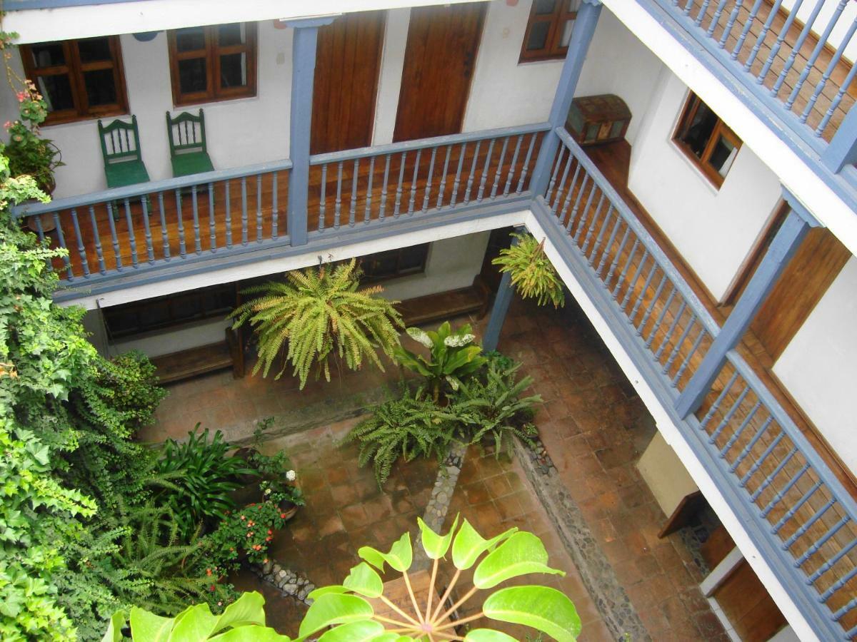 Hotel Dona Esther Otavalo Extérieur photo